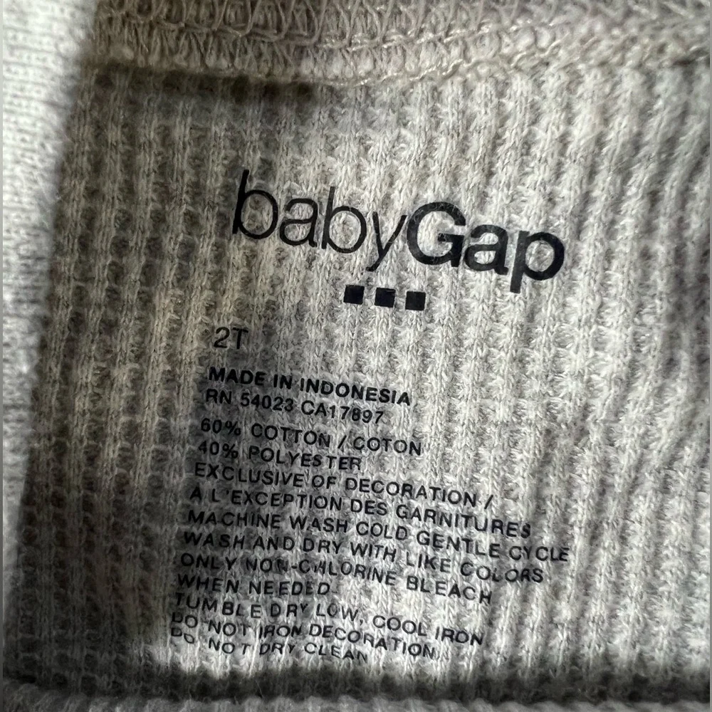 Baby Gap & Gymboree Boys long sleeve cotton tee’s